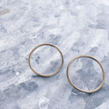Load image into Gallery viewer, Frida Chunky Hoops
