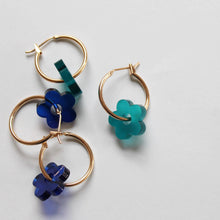 Load image into Gallery viewer, Flower Hoops - Turquoise
